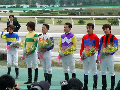 �g�����l�R��