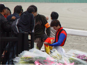 �g�����l�R��