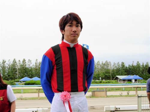 �g���R��